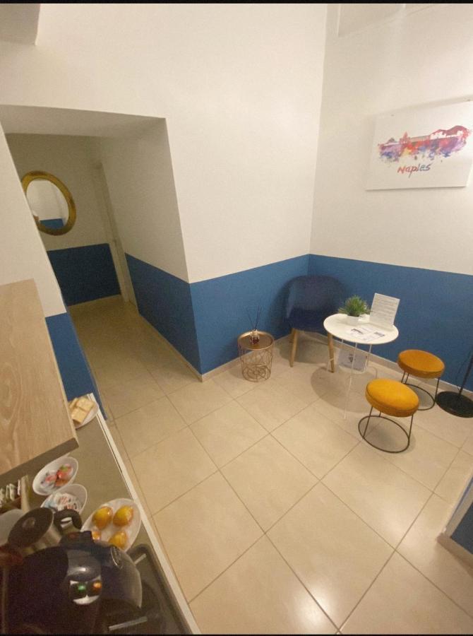 Domus Luigi Leone II Bed & Breakfast เนเปิลส์ ภายนอก รูปภาพ